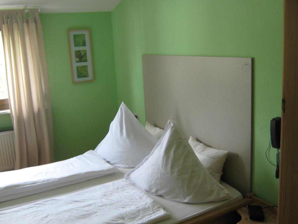 Gaestehaus Schneider Brauneberg Room photo