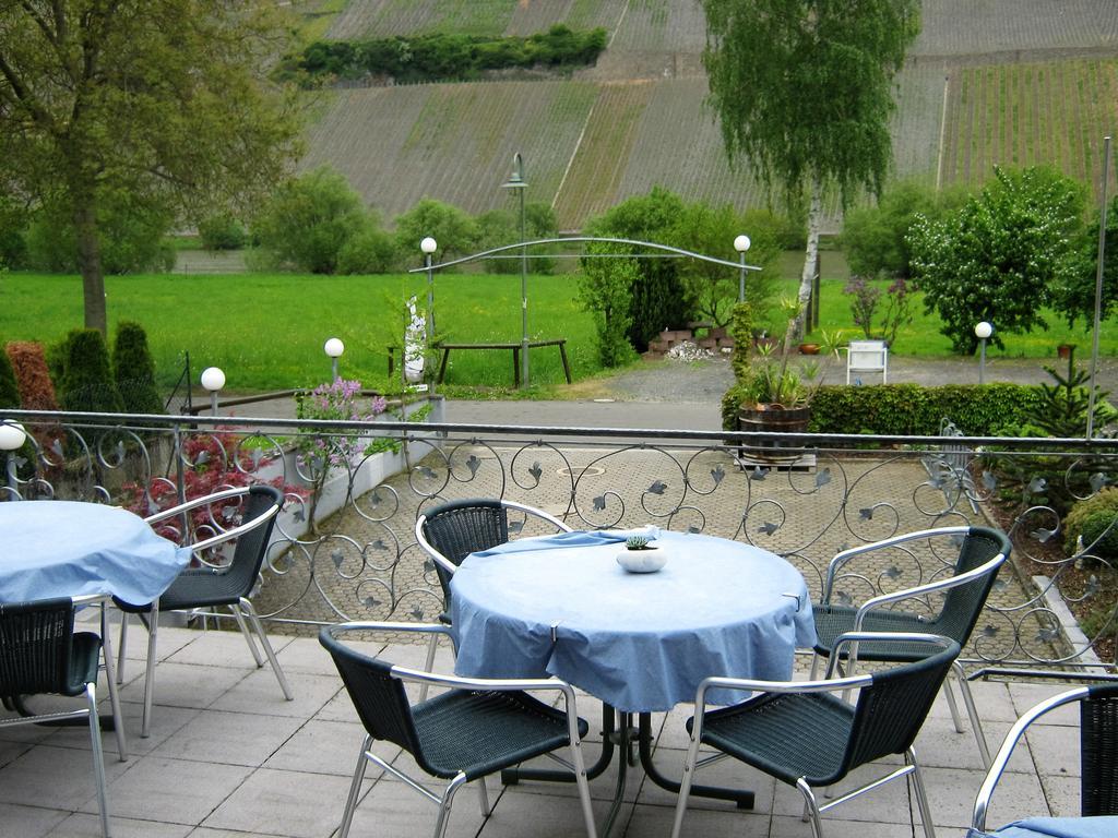Gaestehaus Schneider Brauneberg Exterior photo